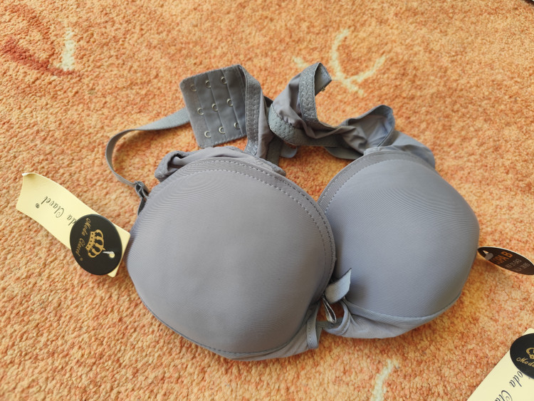 سوتین اسفنجی مارک moda clavel